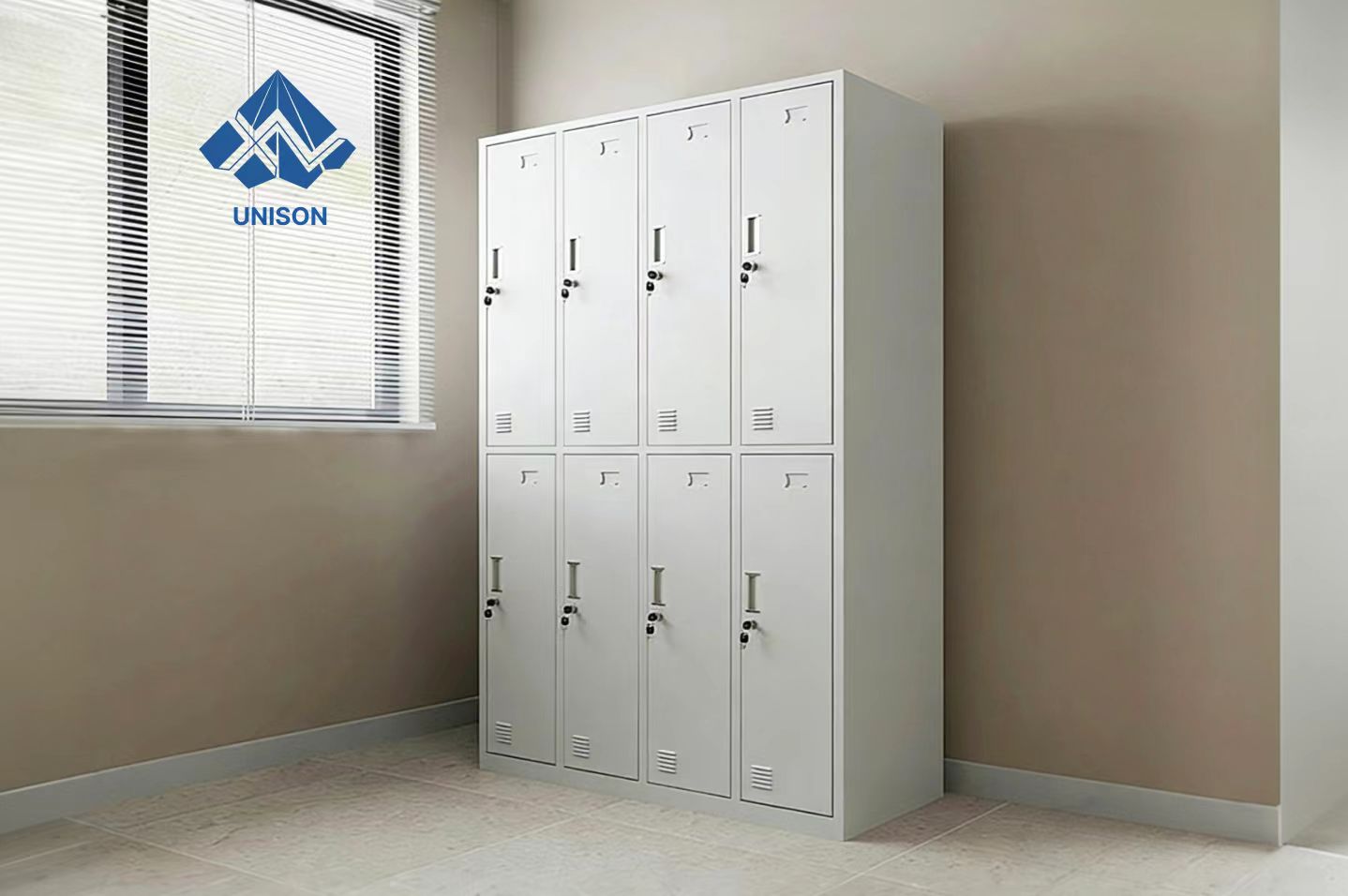 How to choose a heavy-duty 8 door locker for a gym?